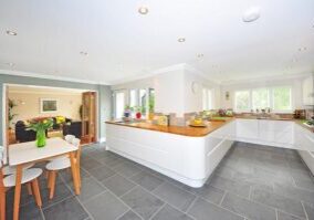 kitchen-gfd4b43796_640